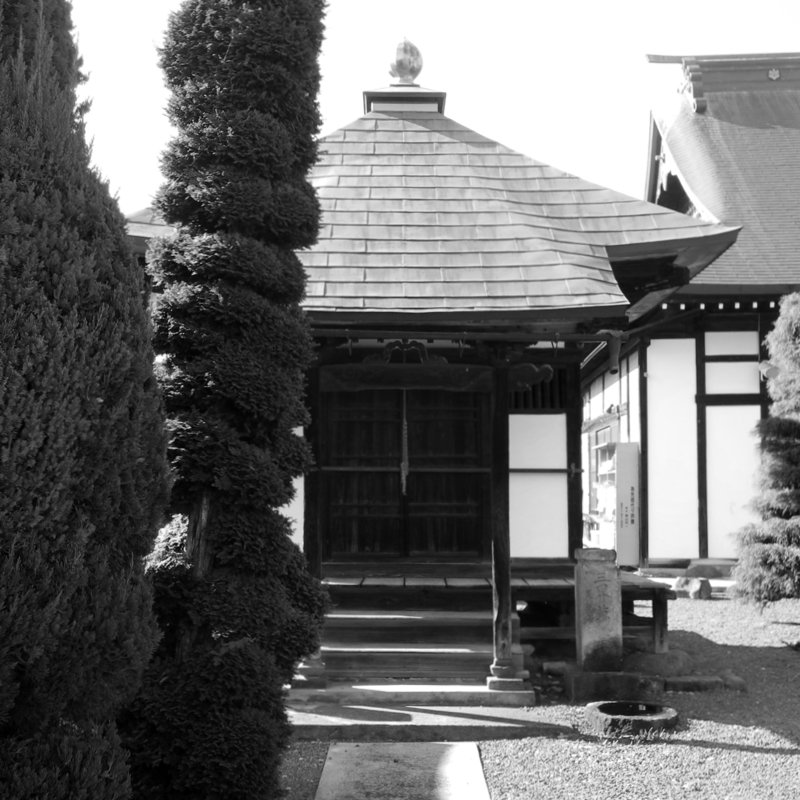 長秀寺の観音堂